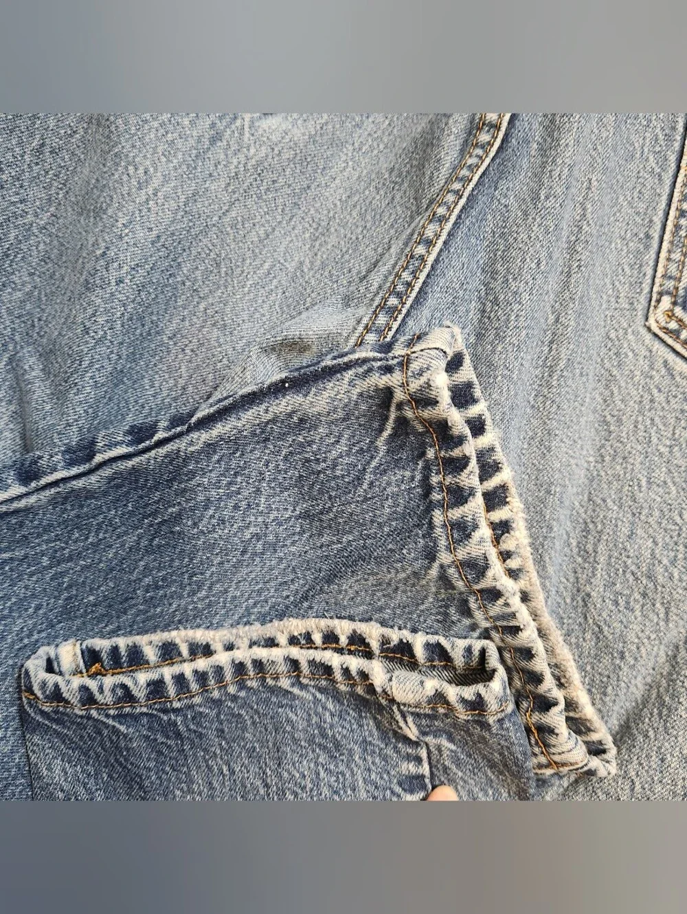 Vintage Levi's 505 Orange Tab Jeans Size 34/30